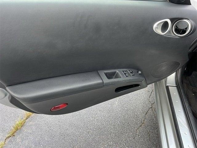 Photo of 2005 Chrome Silver Nissan 350Z