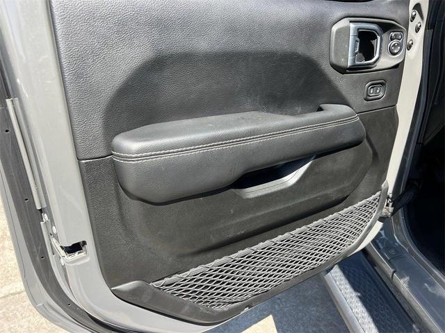 Photo of 2022 Sting Gray Clearcoat Jeep Gladiator