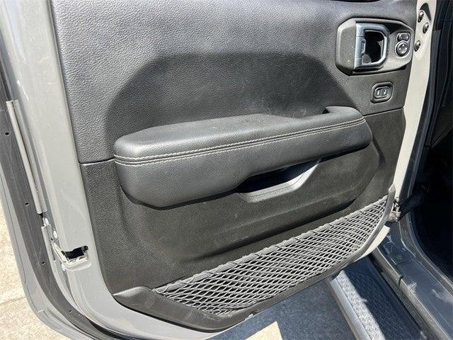Photo of 2022 Sting Gray Clearcoat Jeep Gladiator