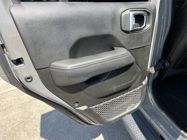 Photo of 2022 Sting Gray Clearcoat Jeep Gladiator