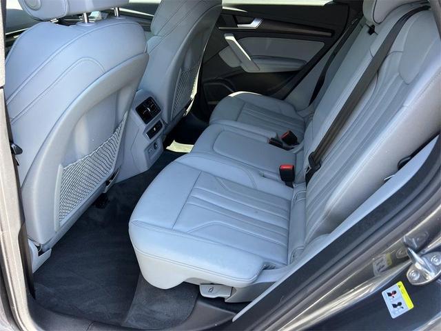 Photo of 2022 Daytona Gray Pearl Effect Audi Q5