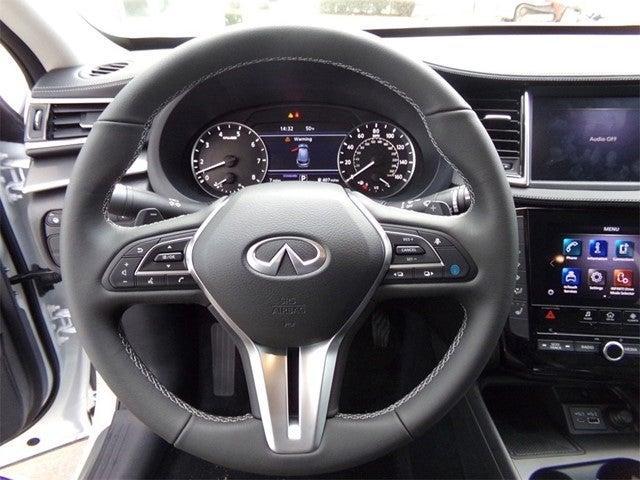 Photo of 2025 Radiant White INFINITI QX50