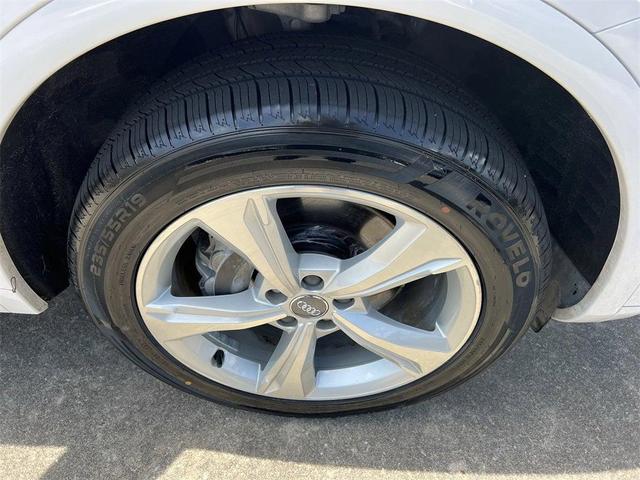 Photo of 2020 Ibis White Audi Q5