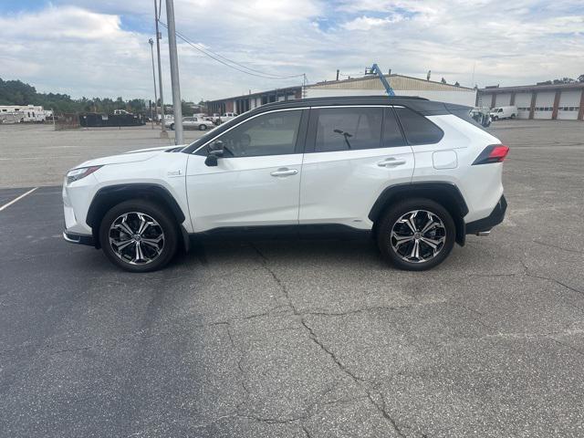 Photo of 2023 Pearl Toyota RAV4 Prime