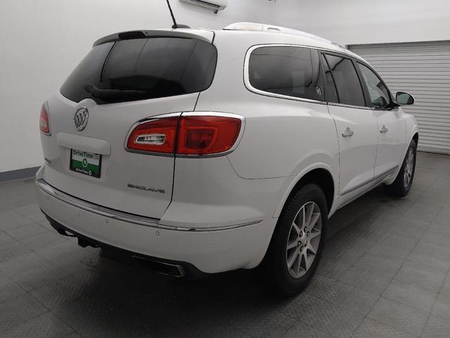 Photo of 2016 White Buick Enclave