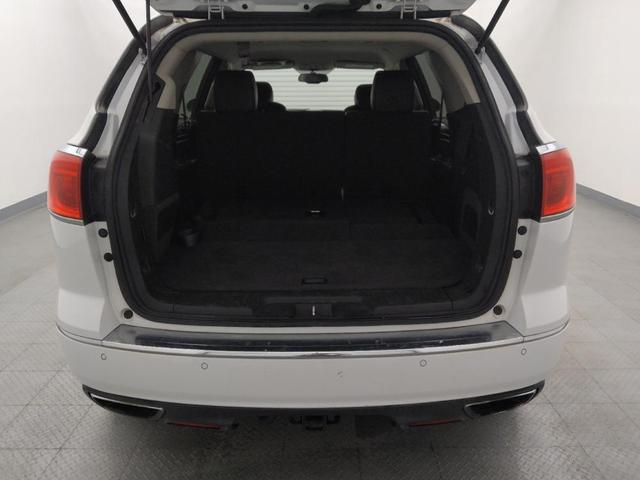 Photo of 2016 White Buick Enclave