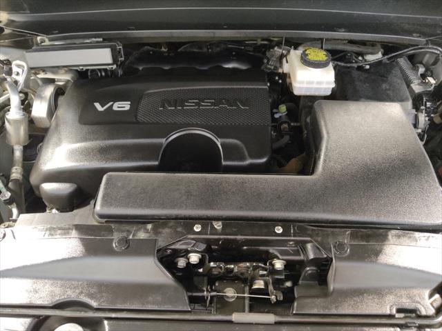 Photo of 2018 Brilliant Silver Nissan Pathfinder