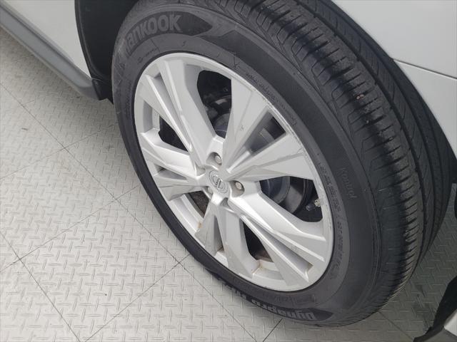 Photo of 2018 Brilliant Silver Nissan Pathfinder
