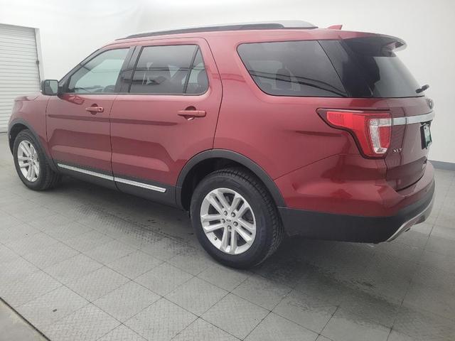 Photo of 2017 Red Ford Explorer