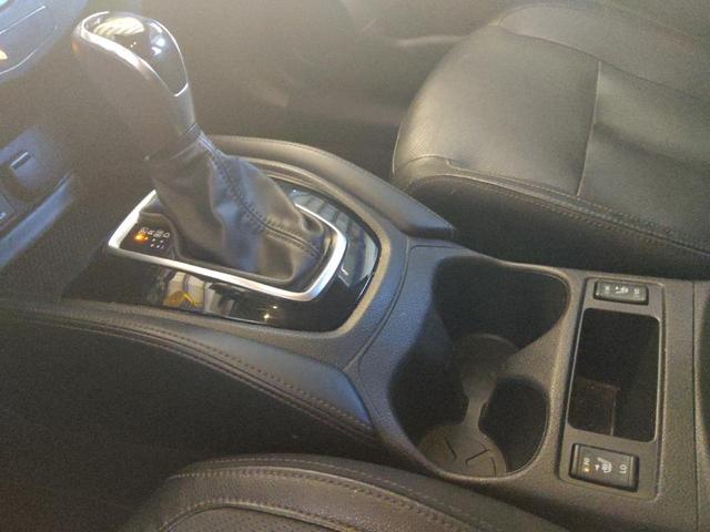 Photo of 2017 Magnetic Black Nissan Rogue