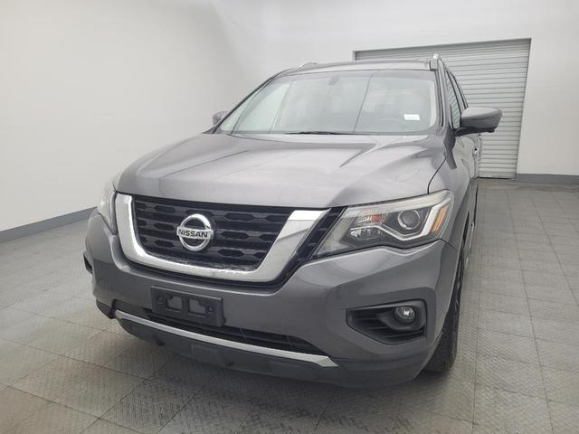 Photo of 2018 Gun Metallic Nissan Pathfinder