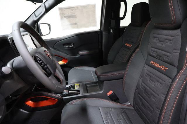 Photo of 2025 Afterburn Orang Nissan Frontier
