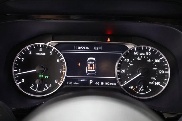 Photo of 2025 Everest White P Nissan Pathfinder