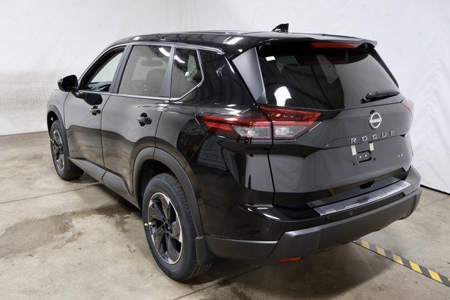 Photo of 2025 Black Nissan Rogue