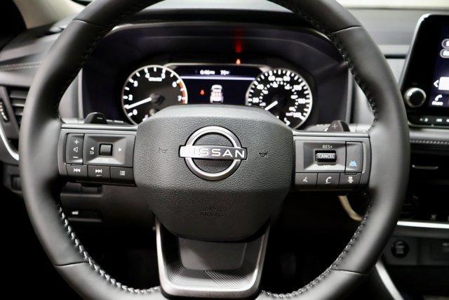 Photo of 2025 Black Nissan Rogue