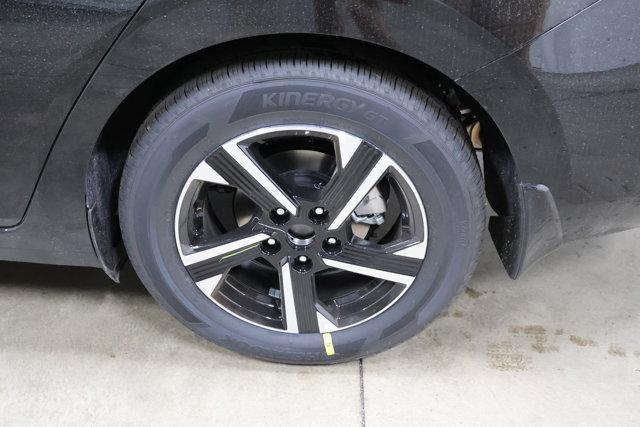 Photo of 2025 Black Nissan Sentra