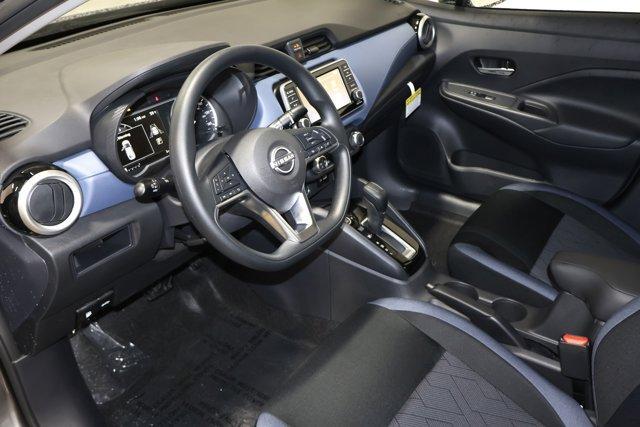 Photo of 2025 Gun Metallic Nissan Versa
