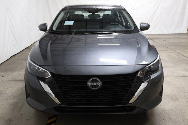 Photo of 2025 Gun Metallic Nissan Sentra