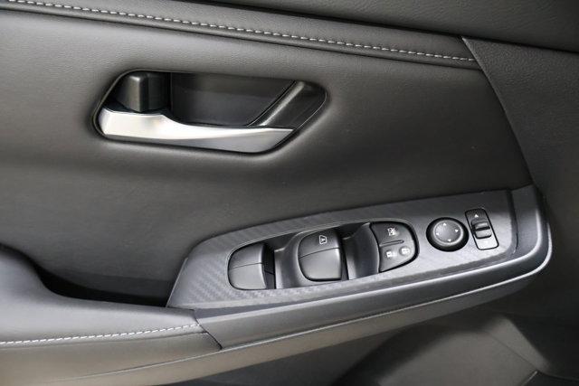 Photo of 2025 Gun Metallic Nissan Sentra