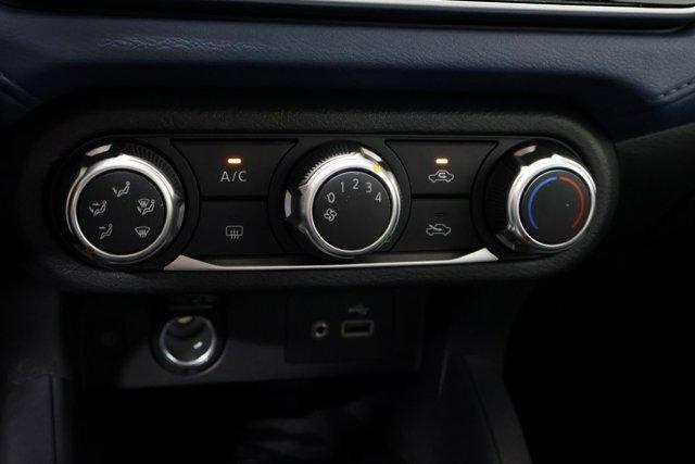 Photo of 2025 Black Nissan Versa