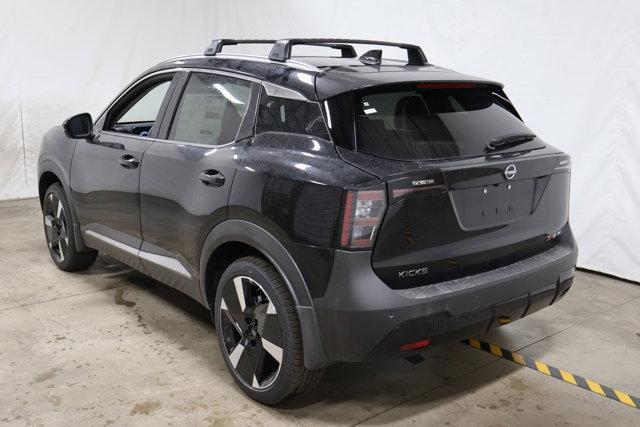Photo of 2025 Super Black Nissan Kicks