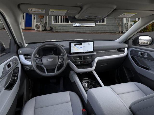 Photo of 2025 Black Metallic Ford Explorer