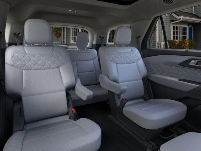Photo of 2025 Black Metallic Ford Explorer
