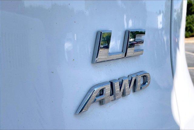 Photo of 2022 White Toyota RAV4