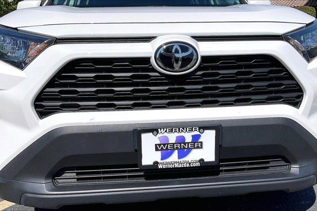 Photo of 2022 White Toyota RAV4