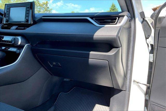 Photo of 2022 White Toyota RAV4