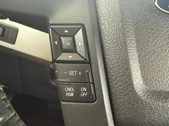 Photo of 2014 Oxford White Ford F-150