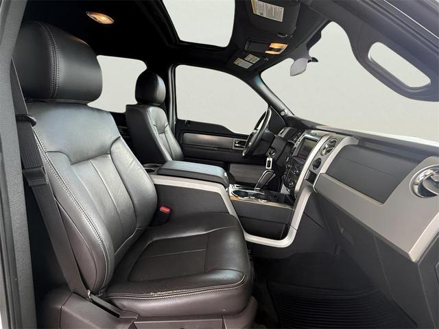 Photo of 2014 Oxford White Ford F-150