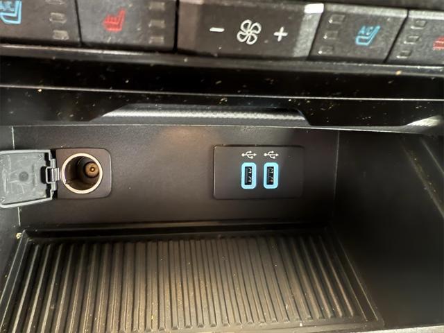 Photo of 2016 Shadow Black Ford F-150