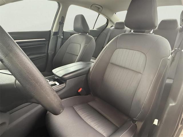 Photo of 2023 Gun Metallic Nissan Altima