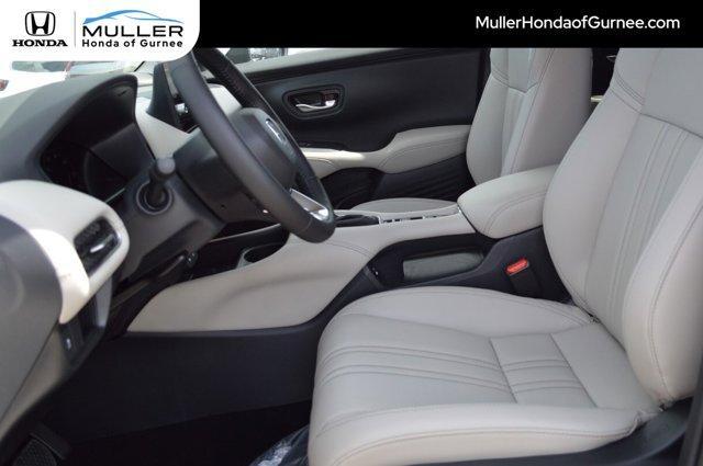 Photo of 2026 Platinum White Pearl Honda HR-V