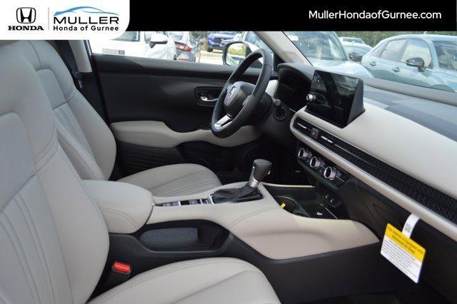 Photo of 2026 Platinum White Pearl Honda HR-V