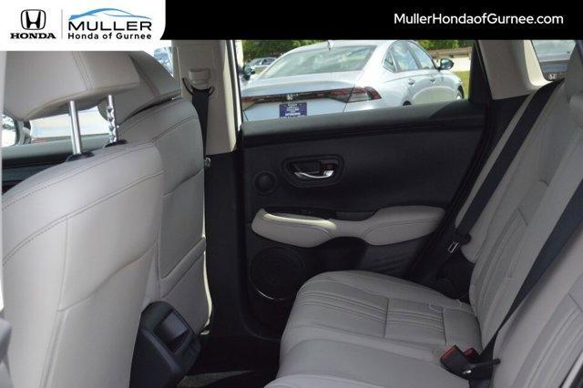 Photo of 2026 Platinum White Pearl Honda HR-V