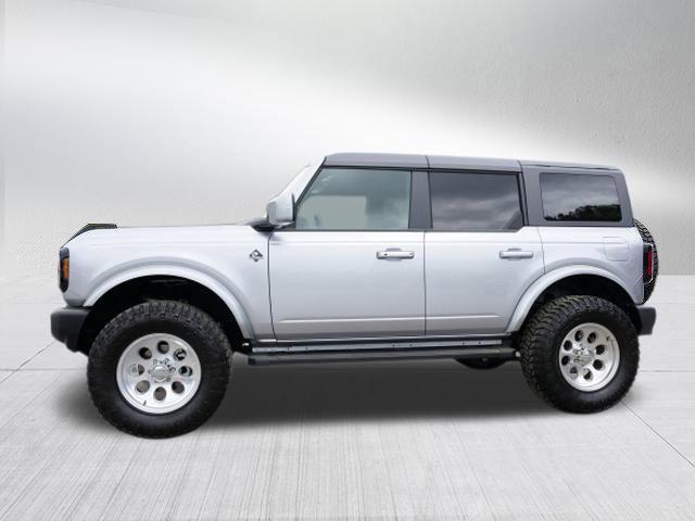 Photo of 2024 Iconic Silver Metallic Ford Bronco