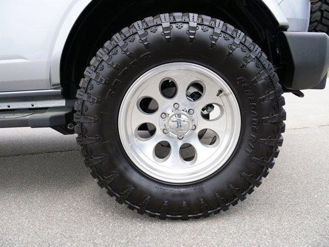 Photo of 2024 Iconic Silver Metallic Ford Bronco