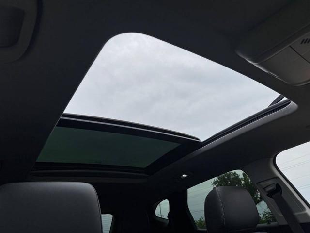 Photo of 2023 Summit White Chevrolet Blazer