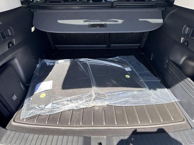 Photo of 2025 Machine Gray Metallic Mazda CX-50 Hybrid
