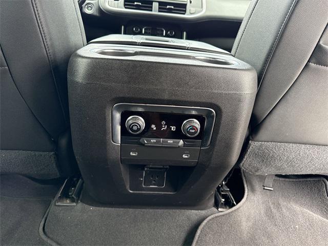 Photo of 2021 Summit White Chevrolet Tahoe