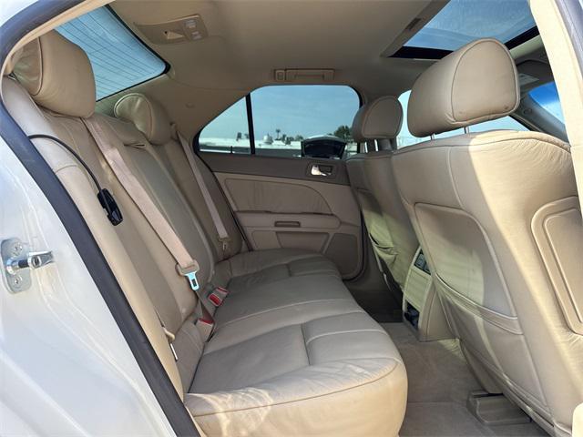 Photo of 2006 White Diamond Cadillac STS