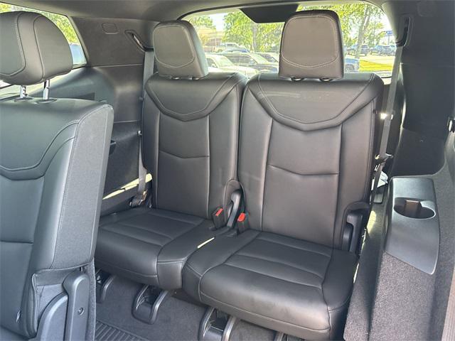 Photo of 2025 Crystal White Tricoat Cadillac XT6