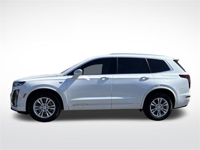 Photo of 2025 Crystal White Tricoat Cadillac XT6