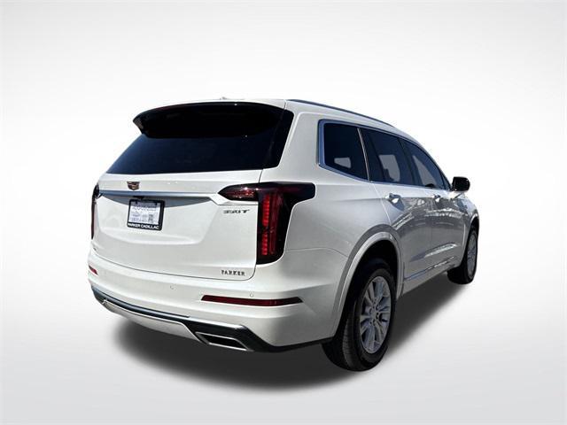 Photo of 2025 Crystal White Tricoat Cadillac XT6