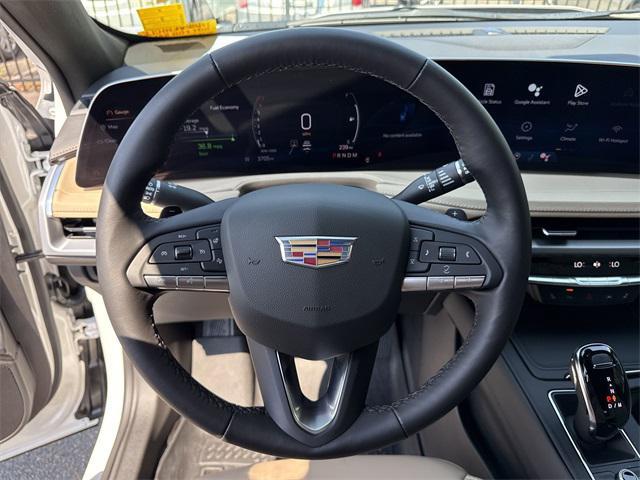 Photo of 2025 Crystal White Tricoat Cadillac XT4