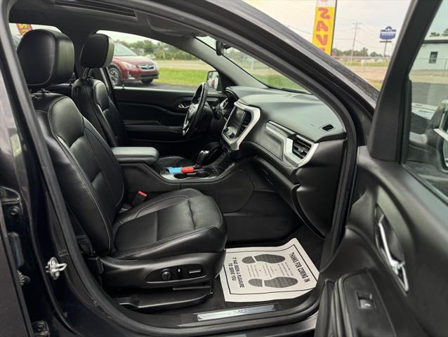Photo of 2017 Quicksilver Metallic GMC Acadia