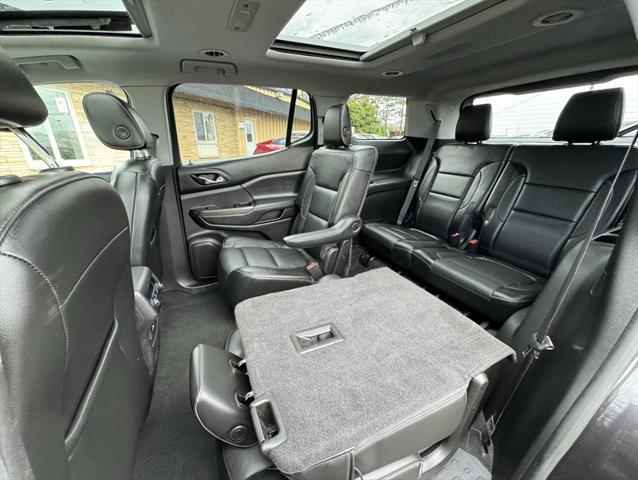 Photo of 2017 Quicksilver Metallic GMC Acadia