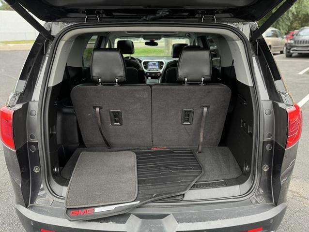 Photo of 2017 Quicksilver Metallic GMC Acadia